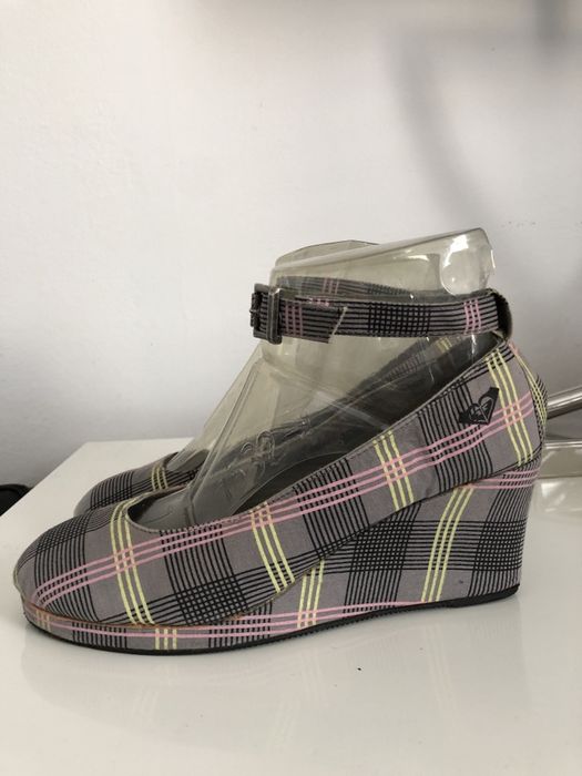 Roxy usa buty damskie zapinane na kostce roz 37/23,5 cm stan idealny.