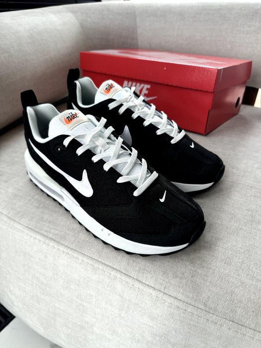 36-45 Nike Air Max Dawn Black White