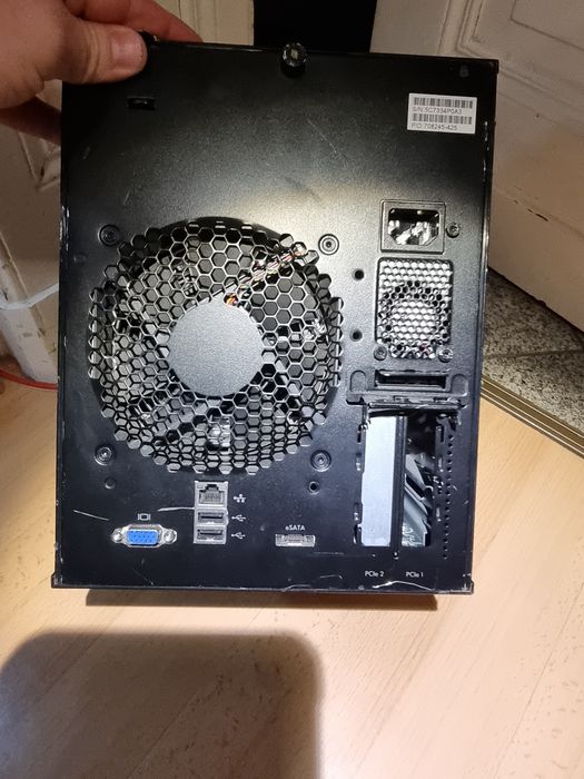HP  MikroServer  сервер