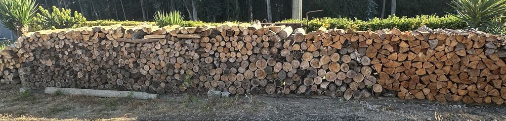 Vende-se lenha seca - mistura ou eucalipto (nao faço entregas)