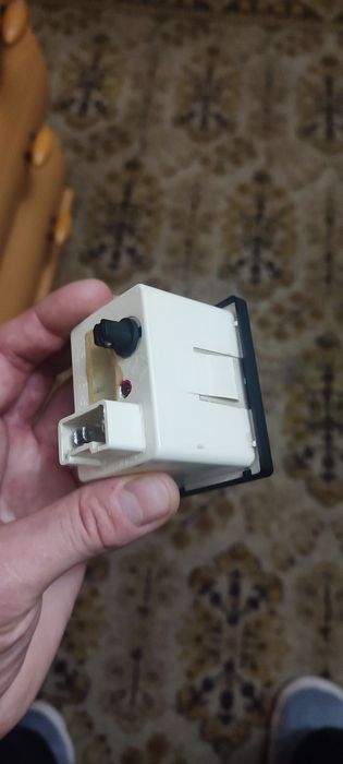 Салонные часы Рено 19. Kienzle