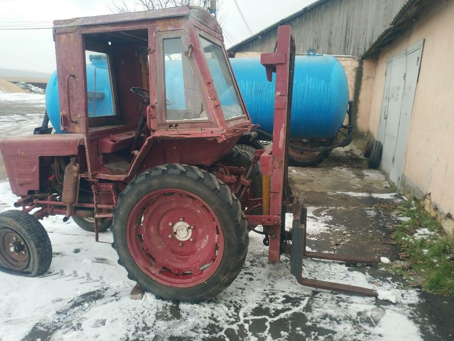 Продам трактор Т 25