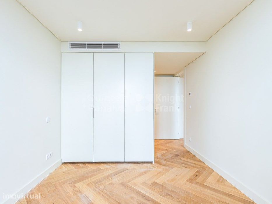 Apartamento T2 para arrendamento em Alcântara, Lisboa
