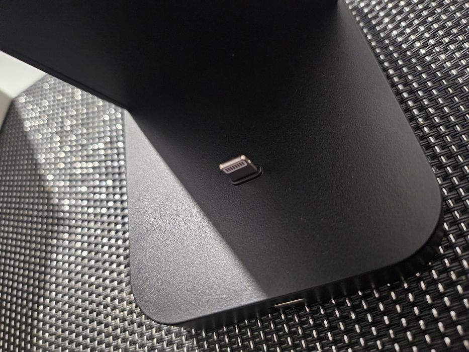 Ładowarka indukcyjna stacja 3 w 1 G618