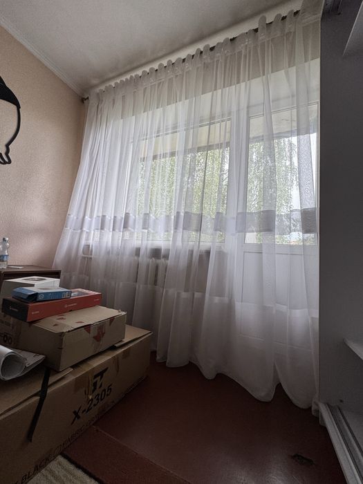 Вишукана тюль білого кольору