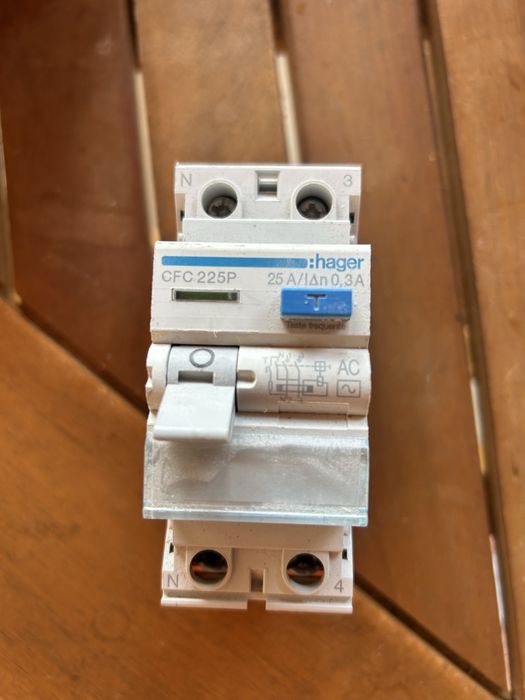 Disjuntores electricos usados, todos ou unidade