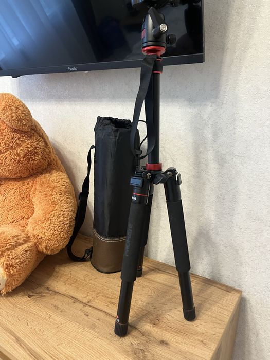 Професійний штатив