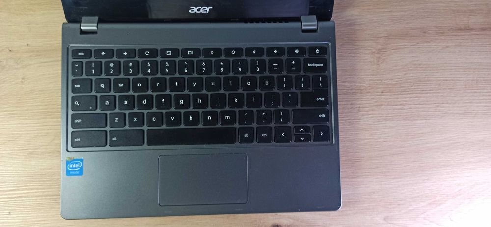 Chromebook Acer C740 — 128GB SSD / до 7 часов работы от батареи