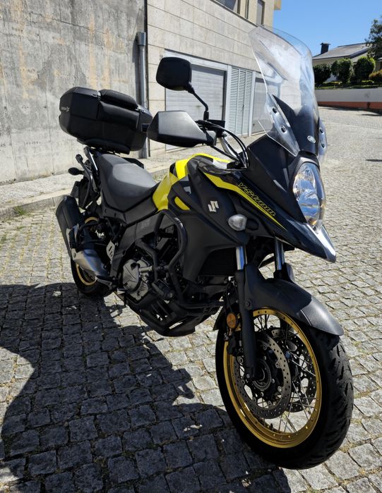 Suzuki V-Strom 650 — Excelente estado | Muitos extras. Pronta a viajar