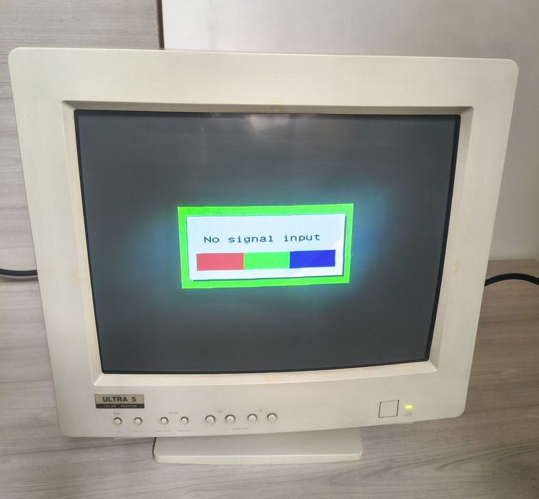 Monitor CTX 1559SE - kineskopowy monitor 15 cali
