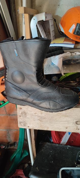 Botas motard novas nunca usadas. N44