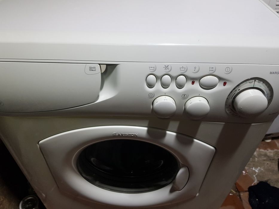 Машинка Арістон  на 5кг