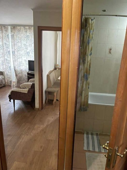 Продаж 2-кімнатної квартири 46 кв.м. з ремонтом в центрі Кременчука