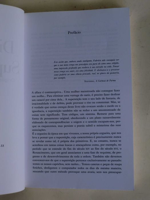 Dicionário de Superstições
de Hubert Laurioz