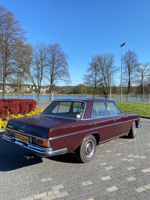 Samochód auto do ślubu Mercedes W108
