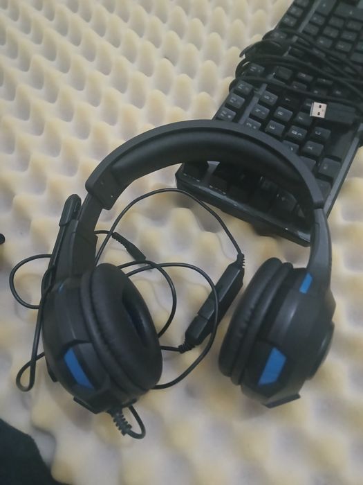 Fones,rato e teclado
