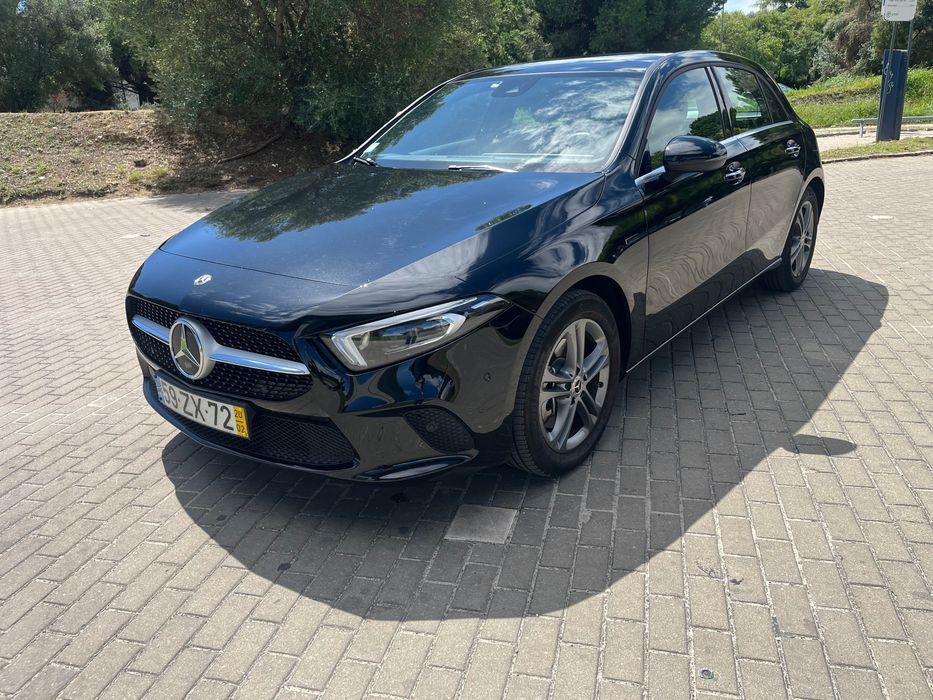 MERCEDES-BENZ A250e Pack Premium Plus full extras com apenas 31.000km