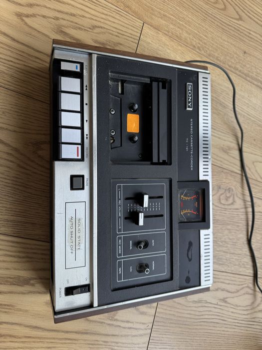Magnetofon kasetowy SONY TC-121