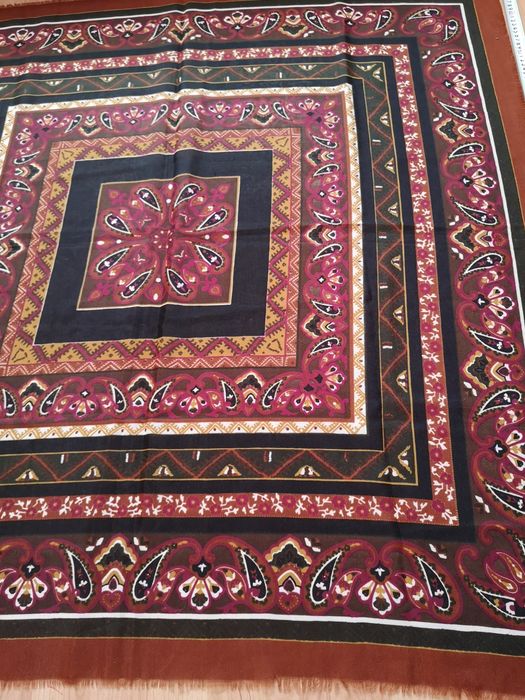 Chusta duża folk 120 x 118