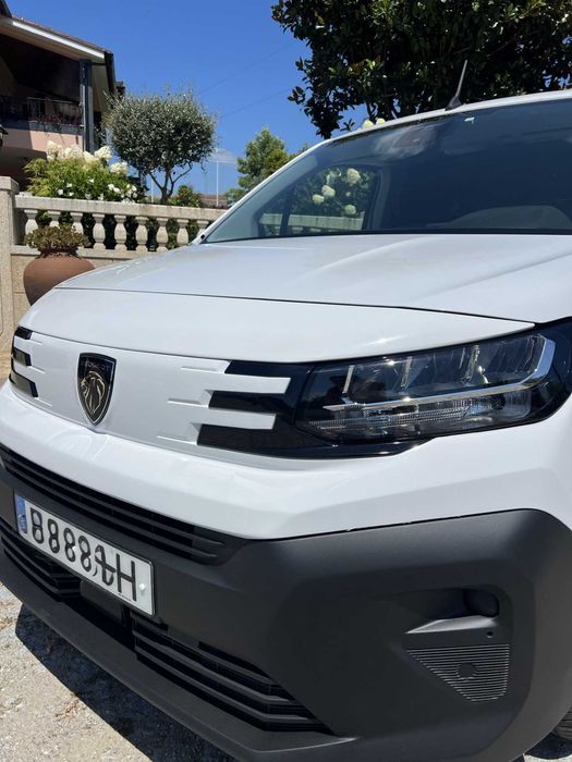 Peugeot Parner 2025 130CV Caixa. Aut