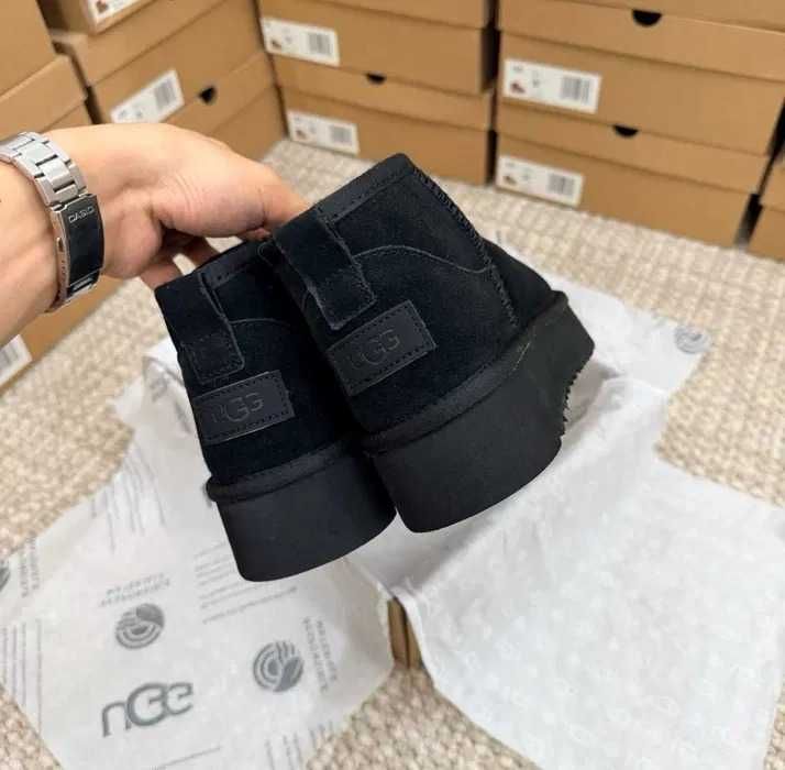UGG Classic Mini Boots Black r.36