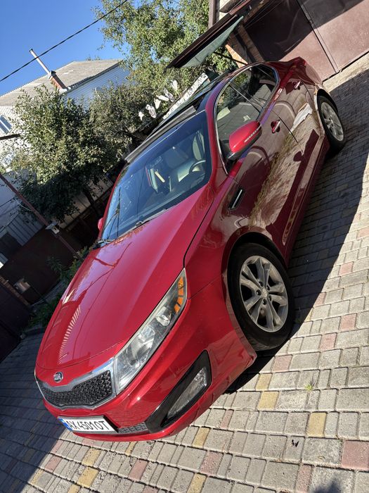 Продам Kia Optima.