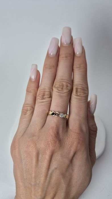 Nowy złoty pierścionek obrączka cyrkonie plaster miodu p.585