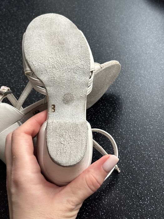 Продам туфли для танцев