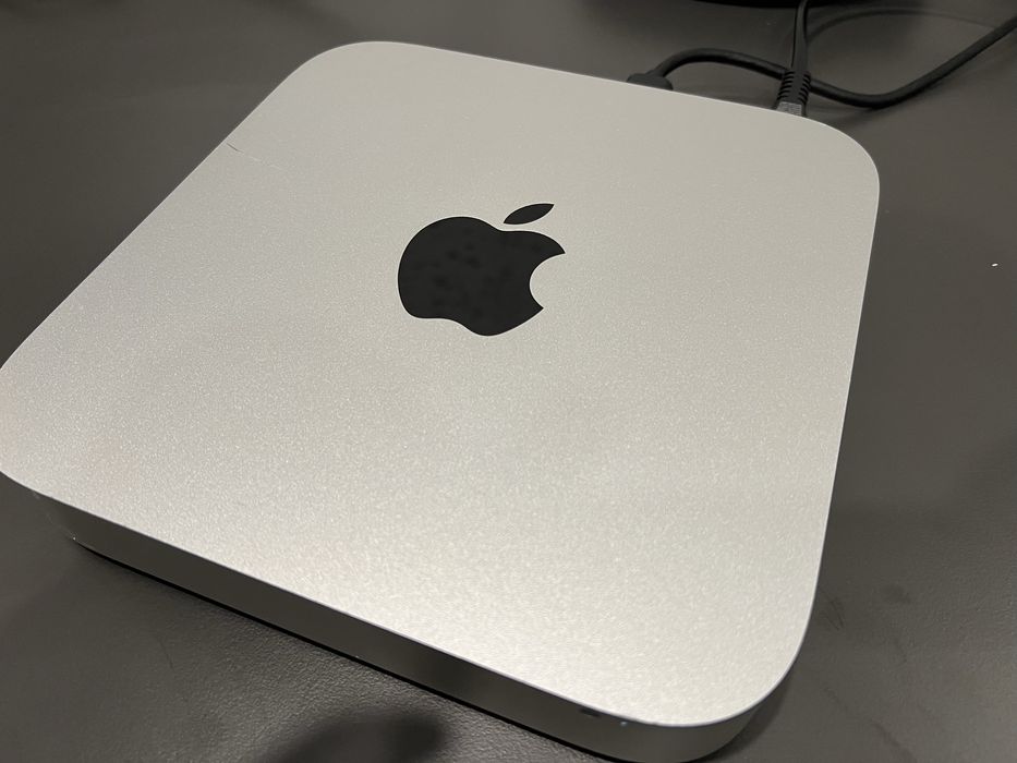 Mac mini (late 2012) / i5 / 16gb / 240 ssd