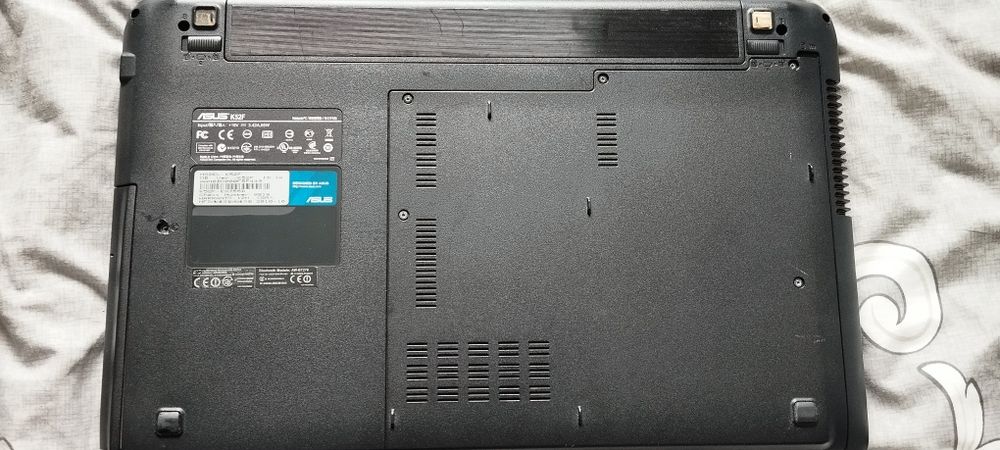 Laptop Asus K52F i7 620m  4/320 wyczyszczony