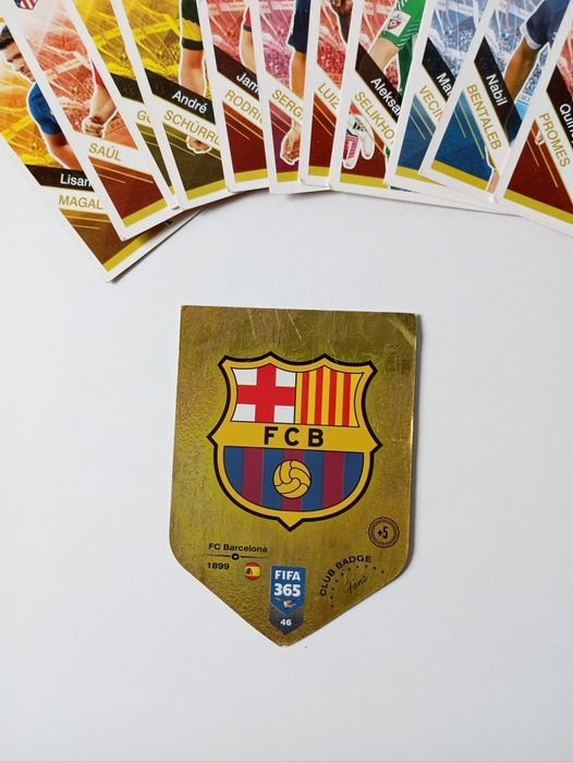 Karty PANINI, FIFA 365, 2019, godło FCB, 12 sztuk