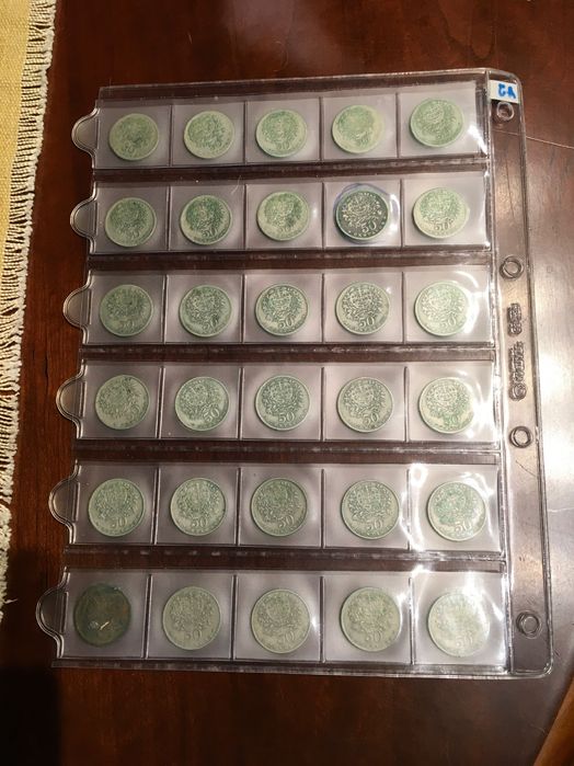 30 Moedas de 50 Cêntimos entre elas a rara de 1938