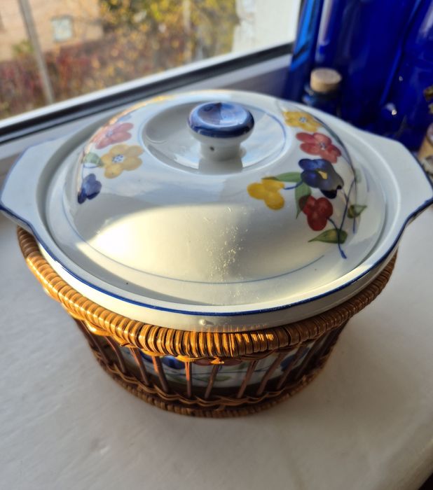 нова каструля, форма для запікання