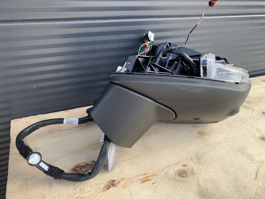 Audi A5 B10 lewe lusterko kamera asystent 16+4 20 PIN 4P1.857409T EU