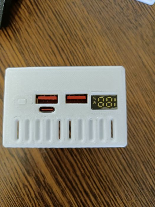 Корпус повербанка з платою 22.5 ват