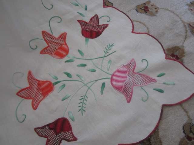 Toalha Bela Antiga- Baixa de Preço- Grande Baixa