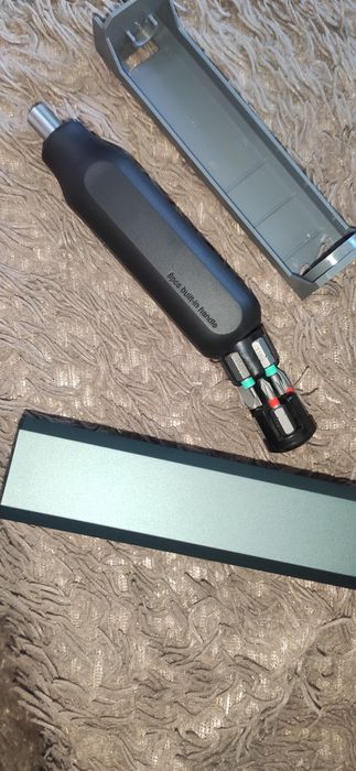 Набор магнитных 8 бит с отвёрткой в боксе с твёрдой стали закаленные