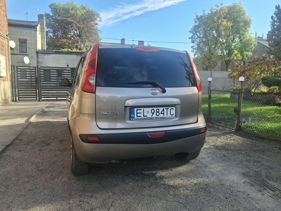 Nissan Note 1.6 benzyna