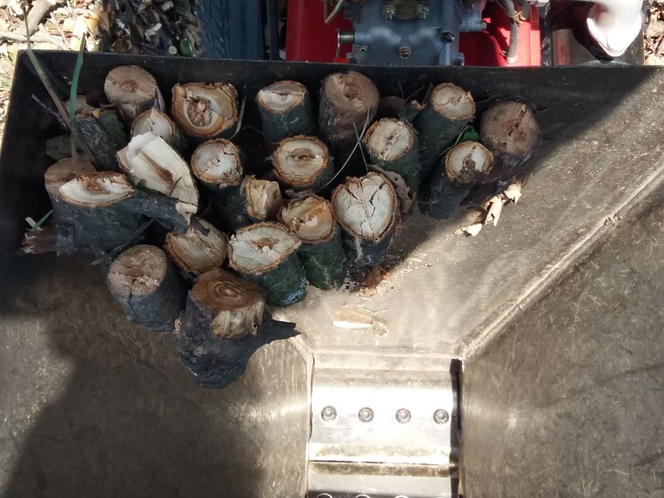 Аренда Измельчитель веток