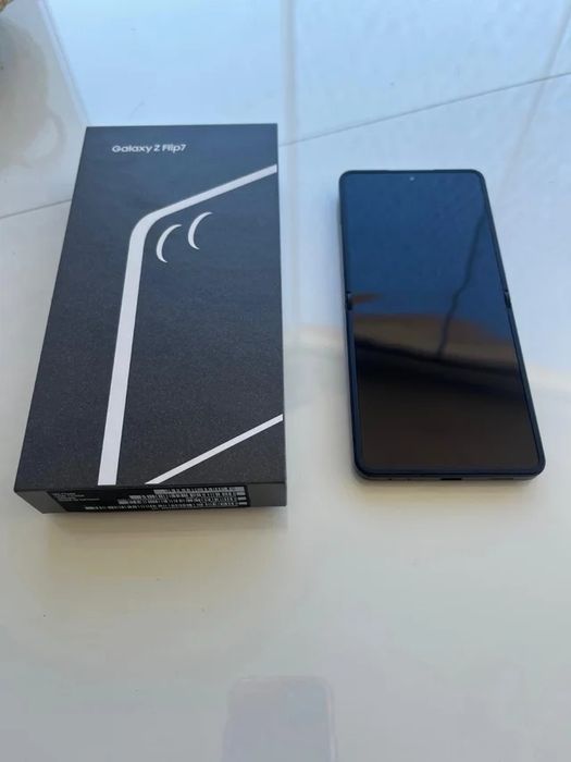 Samsung Galaxy Z Flip 7 5G 512GB