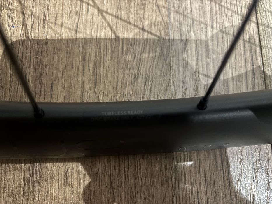 Bontrager Aeolus Pro 37