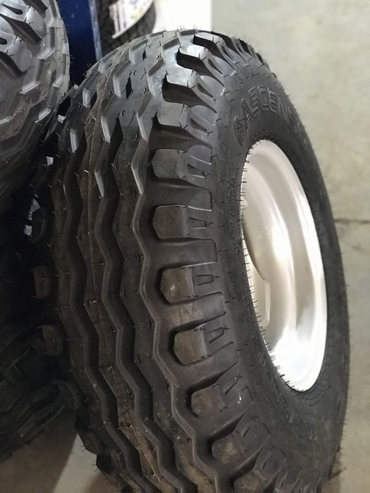 Koła balonowe  11.5/80-15.3/14PR  do przyczpy lub rozrzutnika