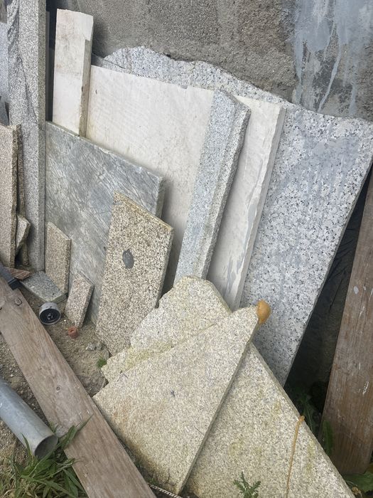 Vendo pedras varias granitos marmores