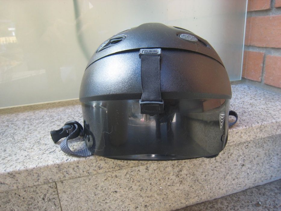 Capacete de Ski
