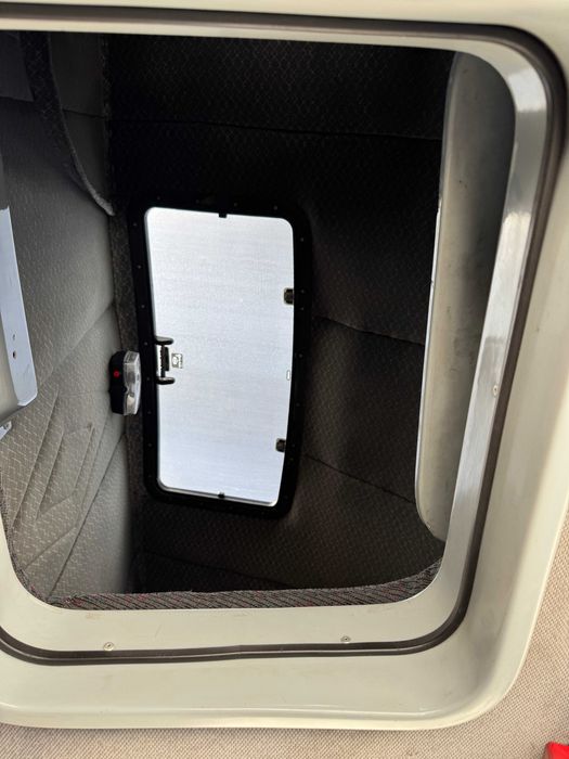 Мерседес вантажний MERCEDES SPRINTER 616