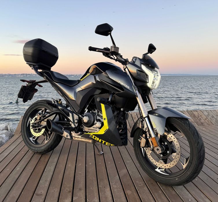 APROVEITE! Mota Zontes Z2 LCD 125CC - Como Nova - 4300km