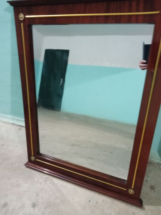Набор зеркала с чешской мебели