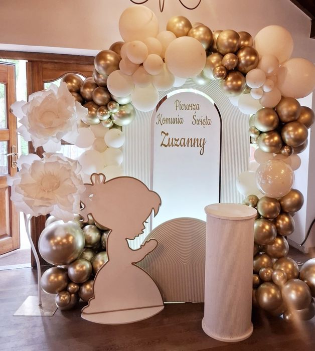 Dekoracja balonowa koło ścianka na chrzest komunia roczek balony