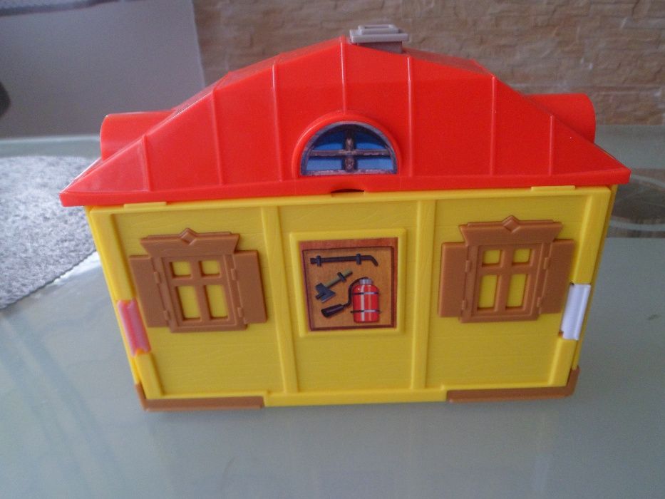 Rozkładany domek z akcesoriami