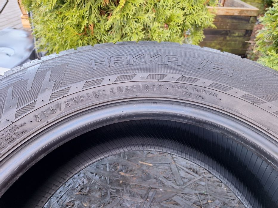 Komplet czterech opon Nokian hakka van 215/65/16c